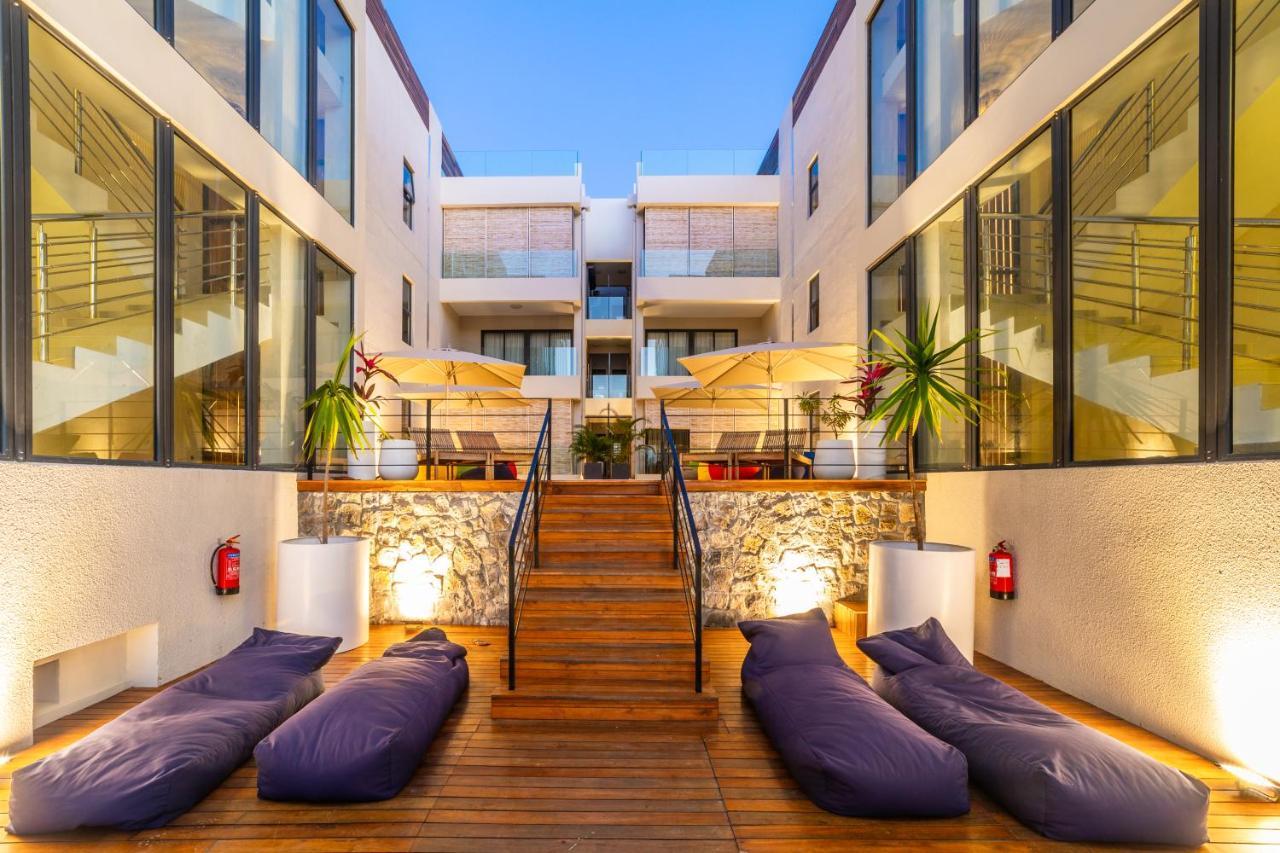 One Bay Residence Unit 15 - Penthouse With Private Roof Top, Jacuzzi And Sea View Grand Baie Exterior foto